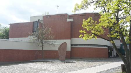 Quelle: AZiegler, 20160419_144953.jpg Evang. Gemeindezentrum Vogelstang